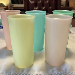 Tupperware 5 piece cup set…VINTAGE